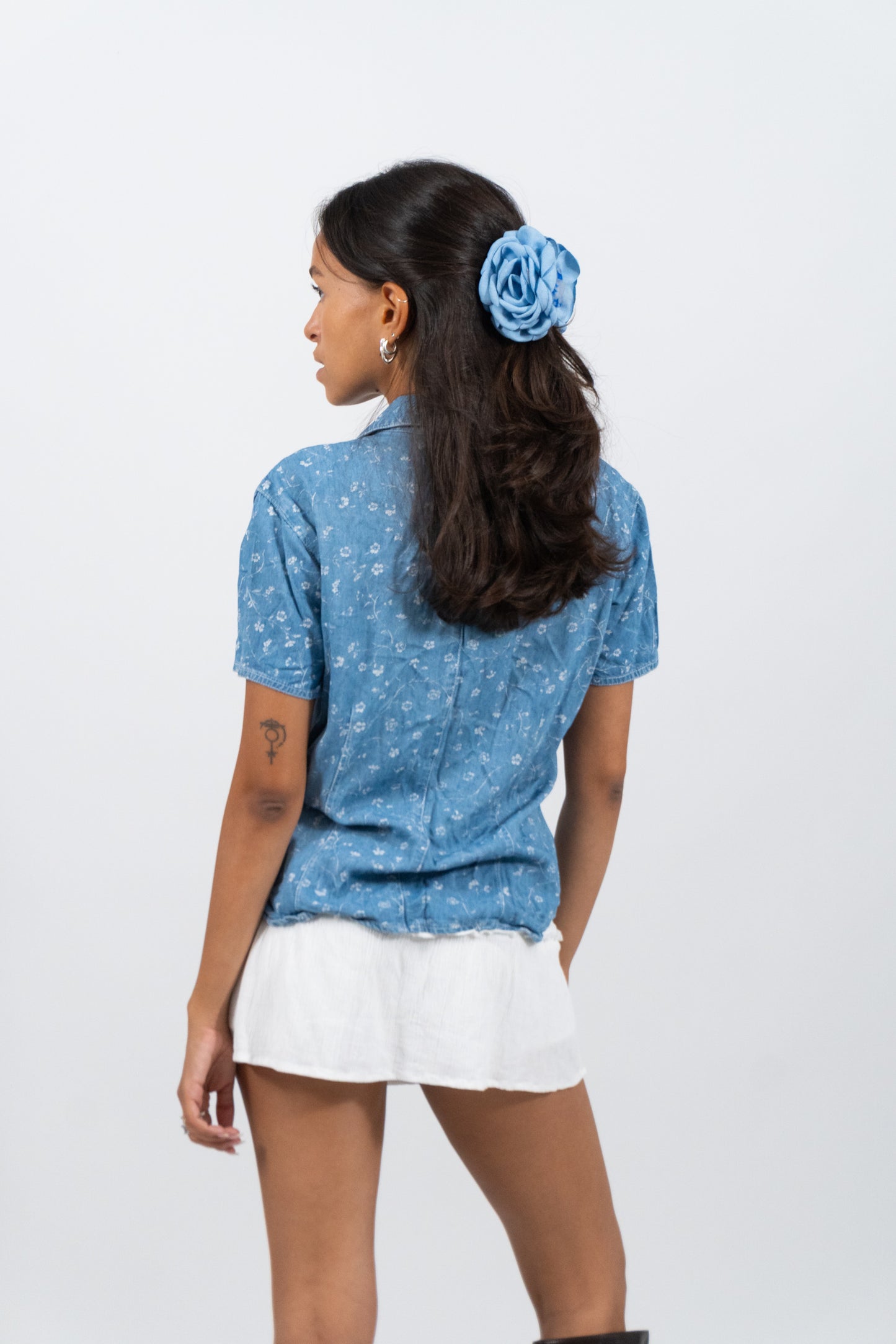 Blaue Denim Blumen