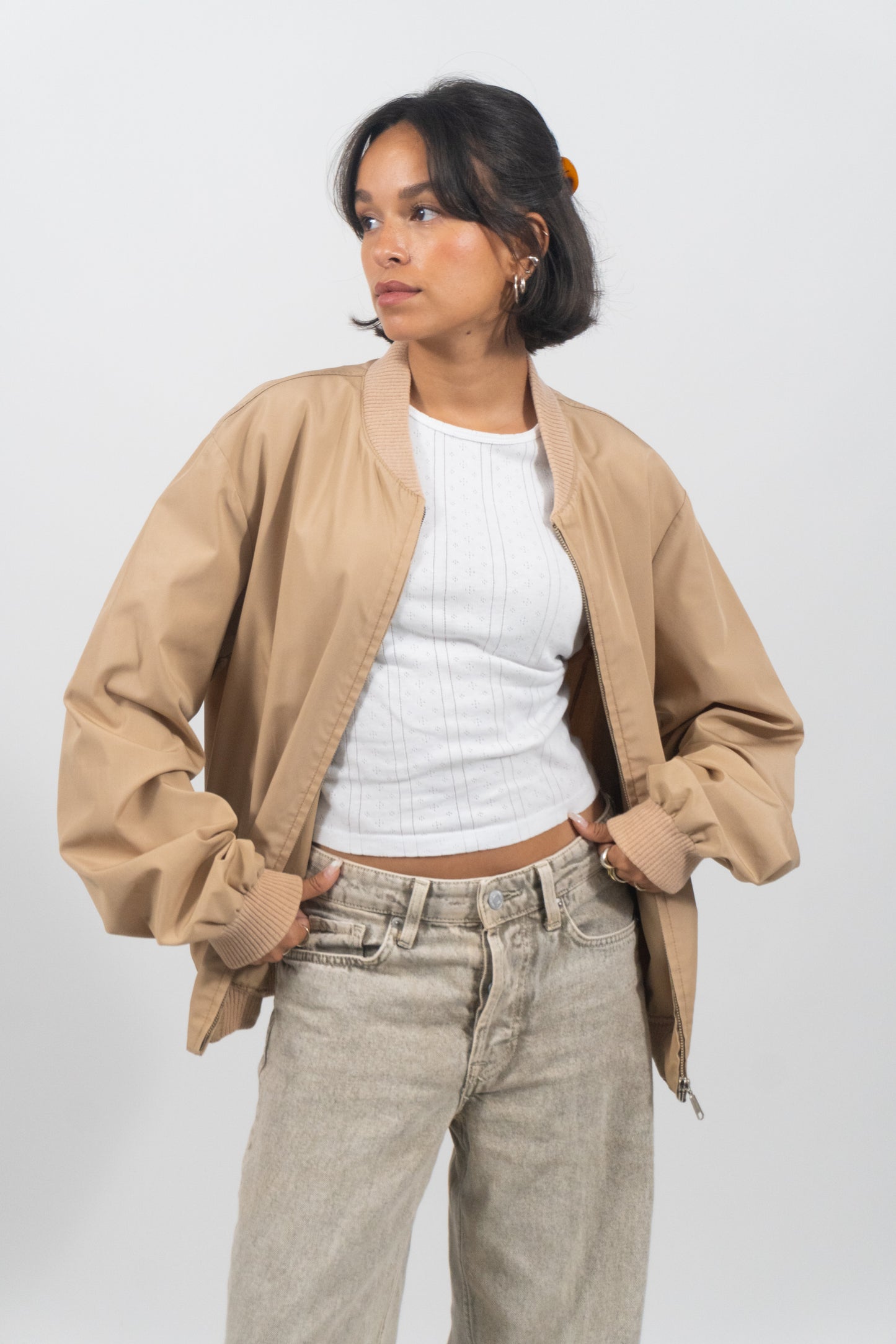 All Time Favorit: Beige Herbst Bomber Jacke