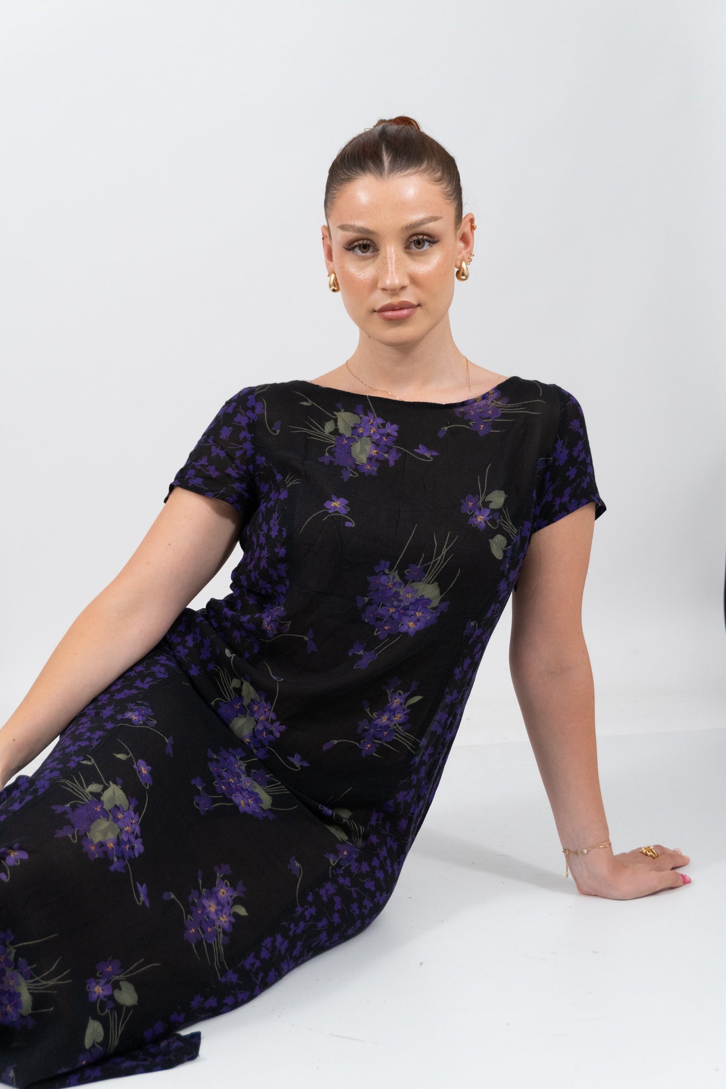 Schönes Schwarzes Maxi Kleid Mit Blumen Print