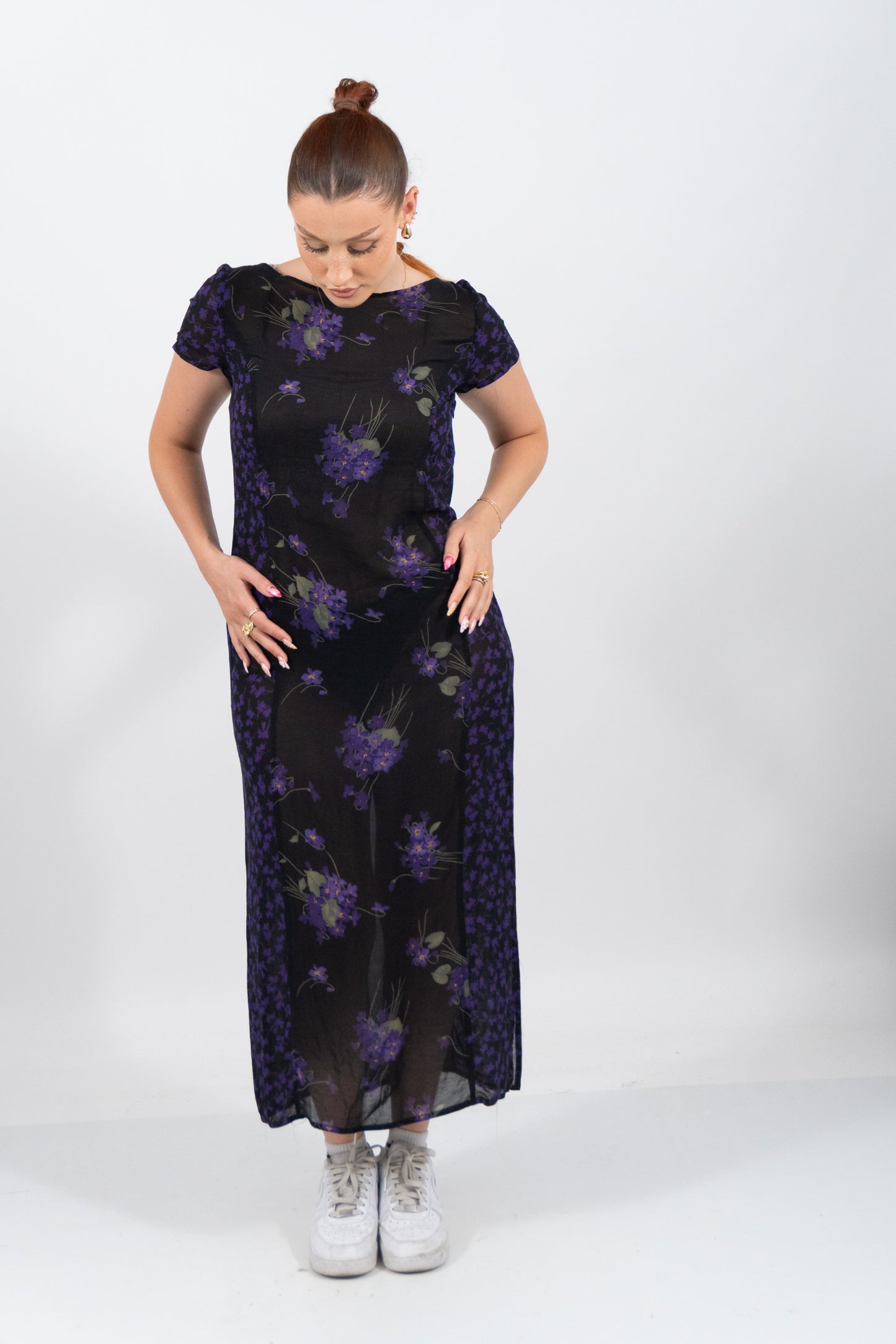 Schönes Schwarzes Maxi Kleid Mit Blumen Print